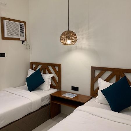 Bahandi Hotel Хенераль-Луна Екстер'єр фото